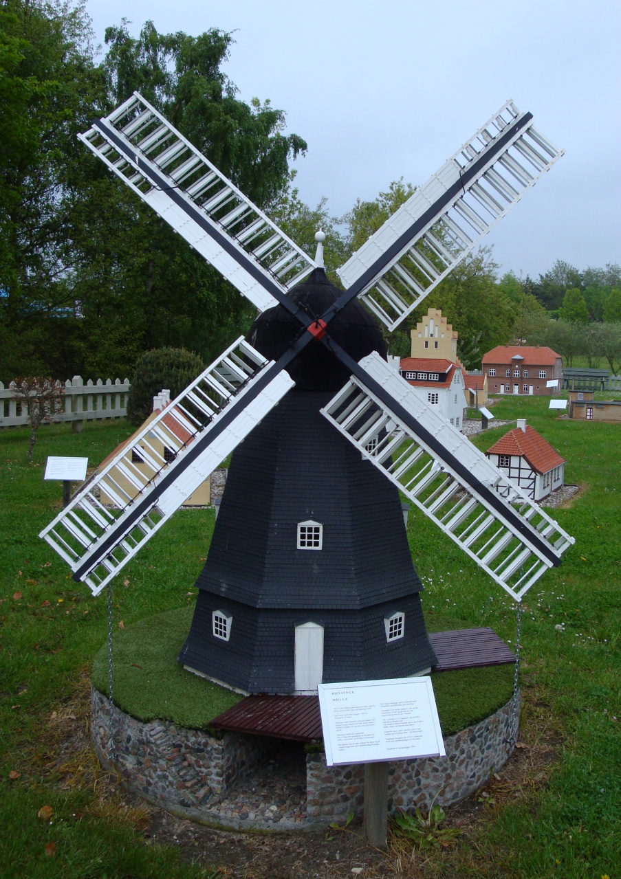 HØNSINGE MØLLE